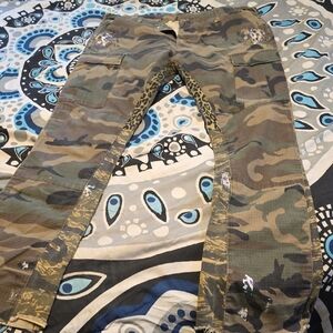 MNML Camouflage Cargo Pants